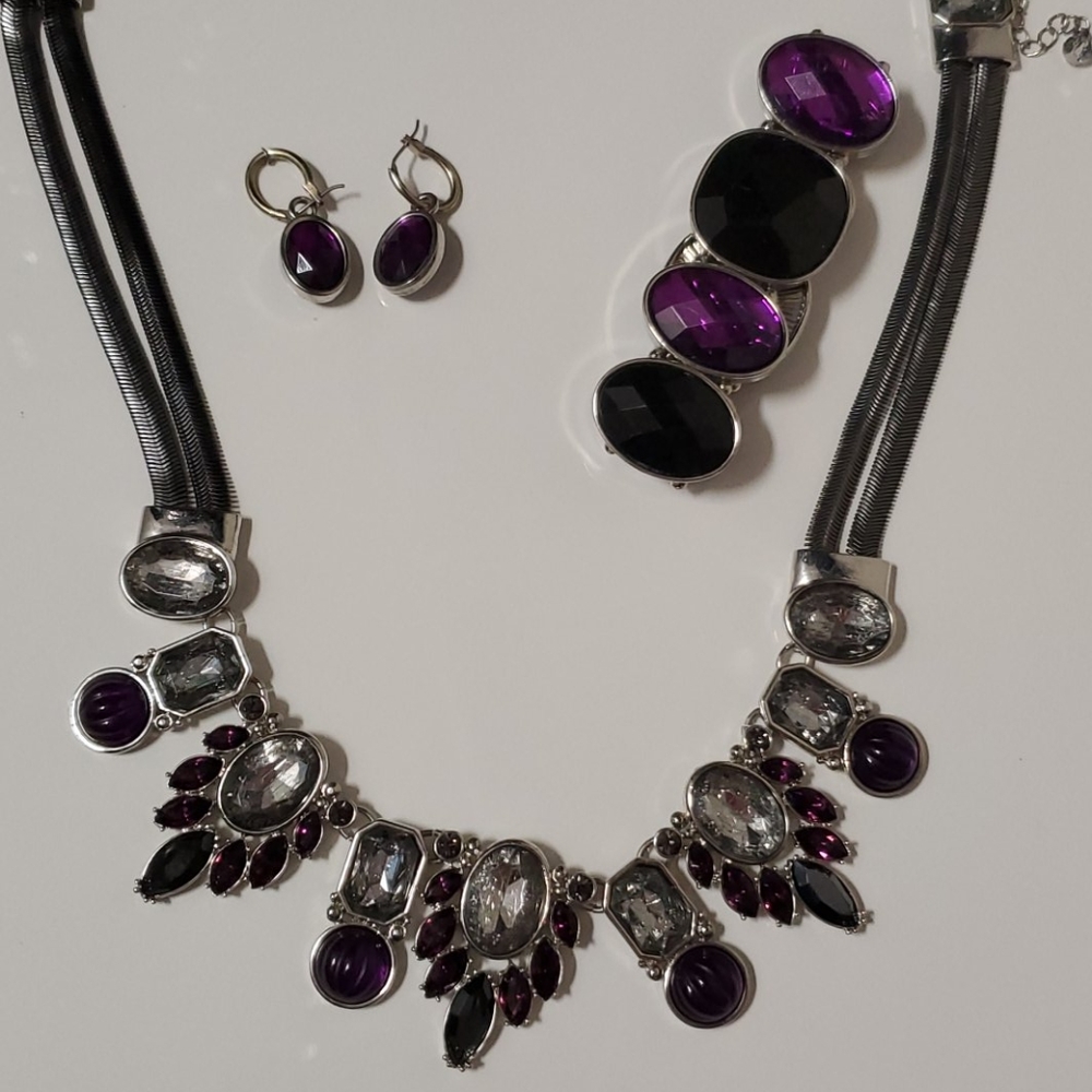 WHBM Jewelry Set